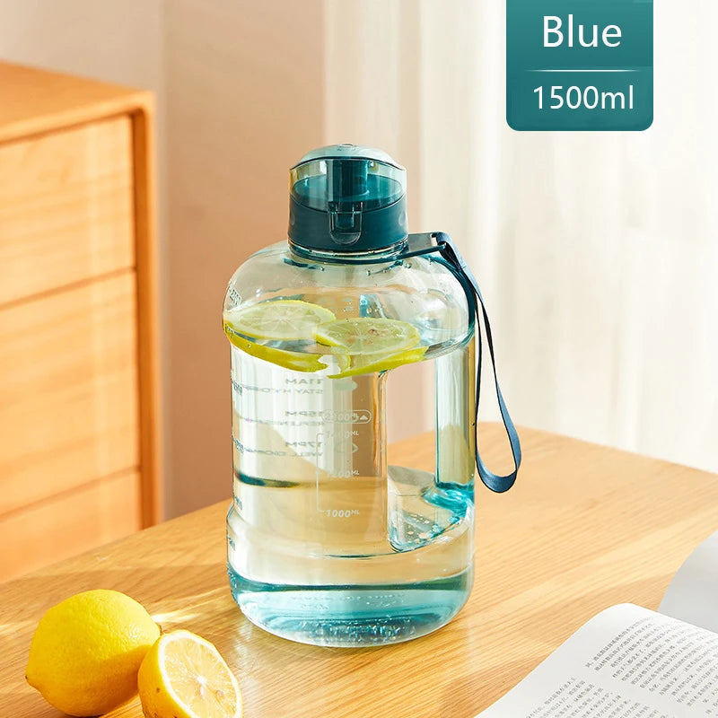Triton | Große Sportflasche für Unisex Fitness Training 6