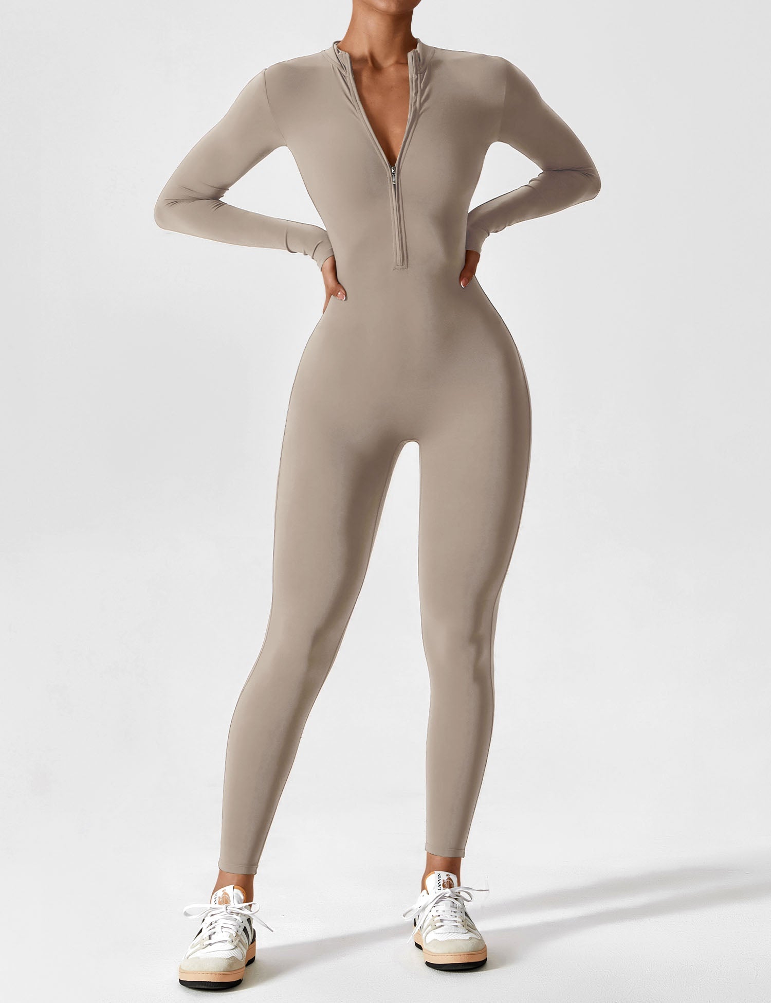 Valtor | Atmungsaktiver Jumpsuit für Damen Fitness 22