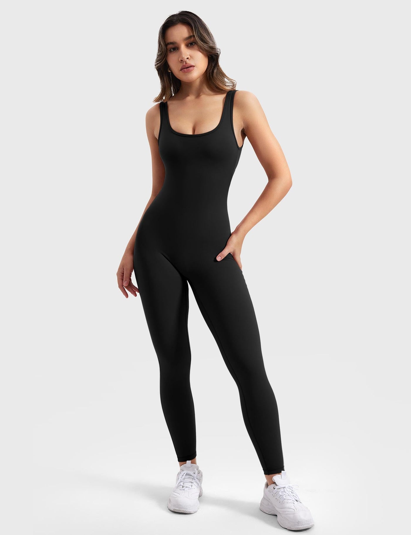 Veltara | Atmungsaktiver Jumpsuit für Damen Fitness 2