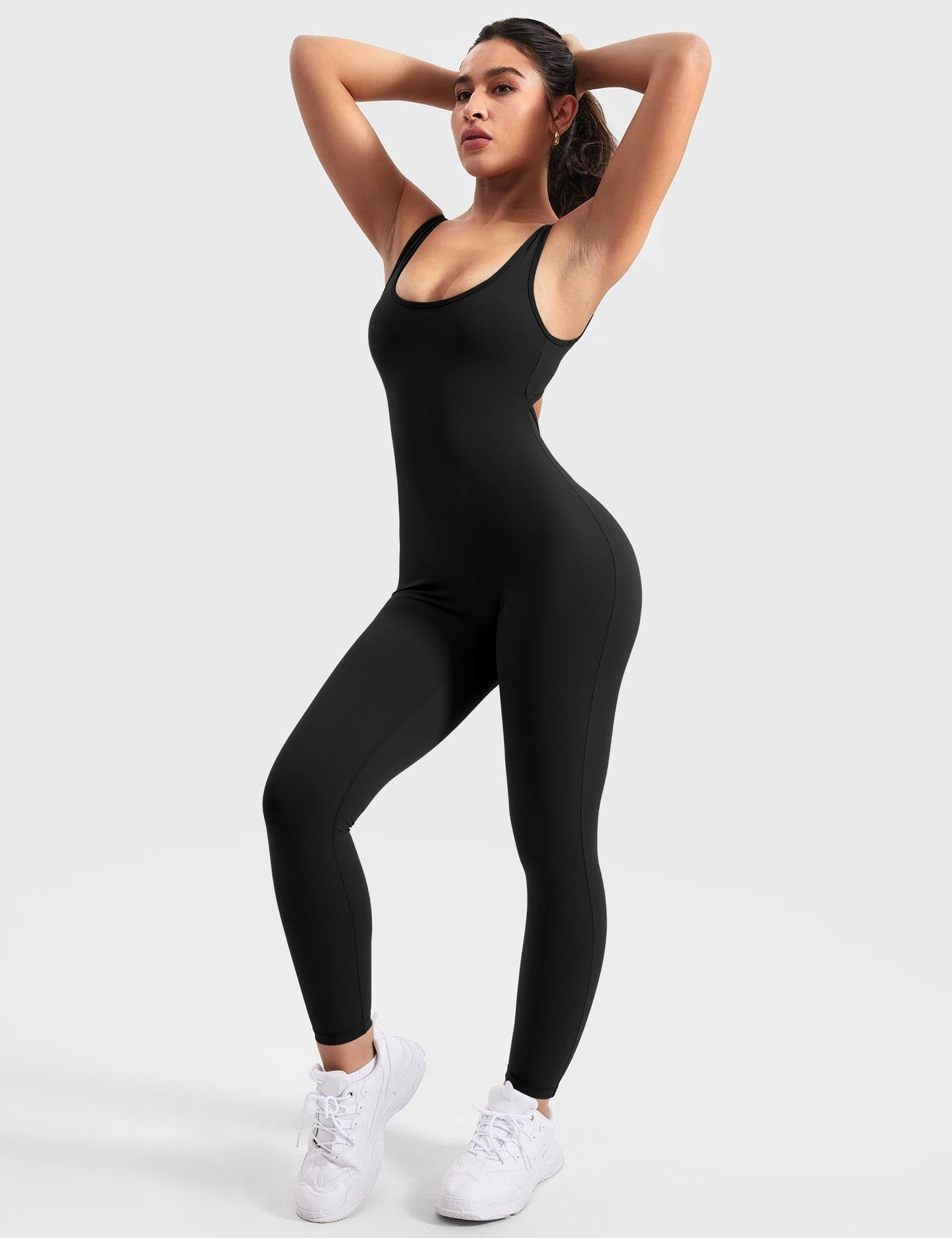 Veltara | Atmungsaktiver Jumpsuit für Damen Fitness 5