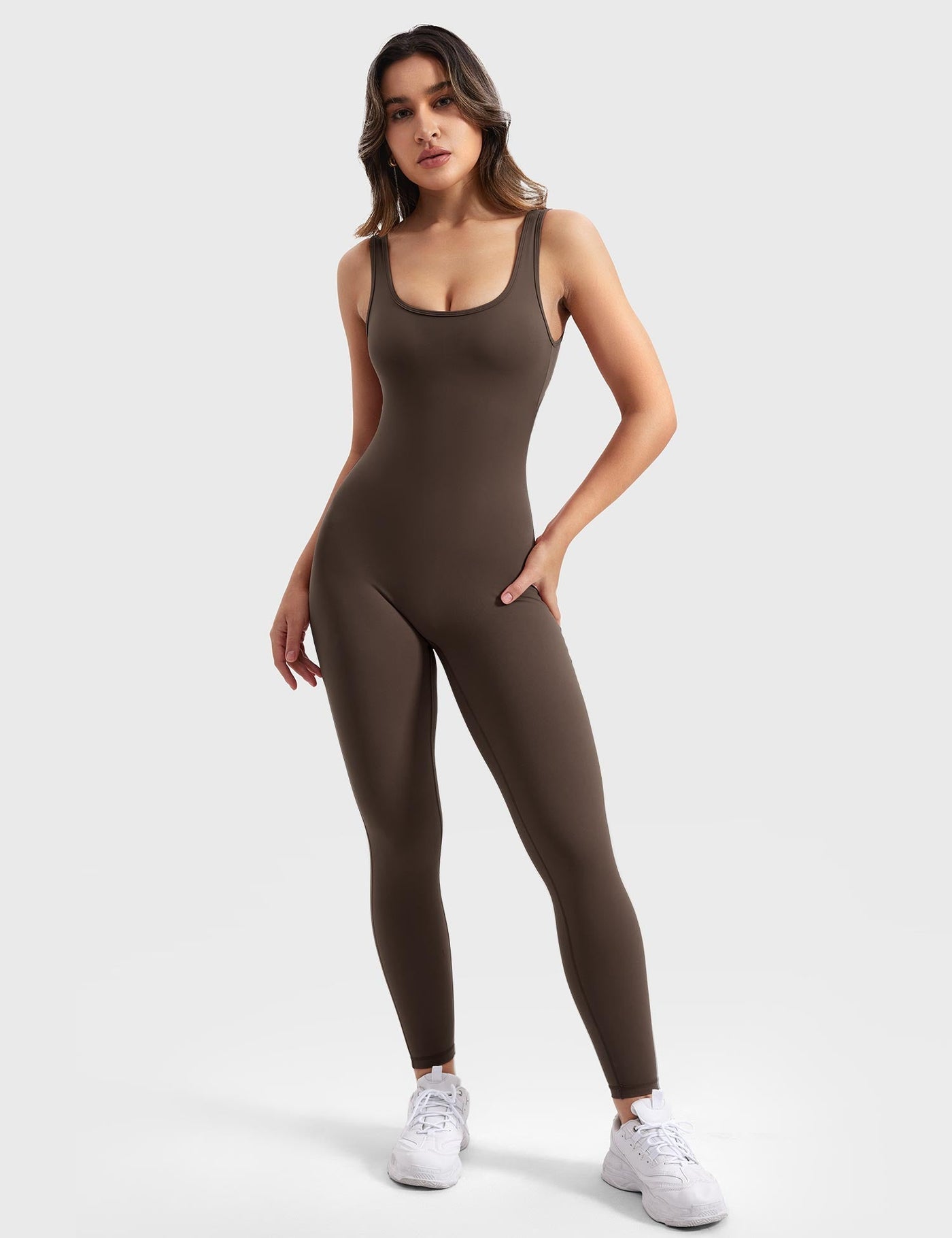 Veltara | Atmungsaktiver Jumpsuit für Damen Fitness 8