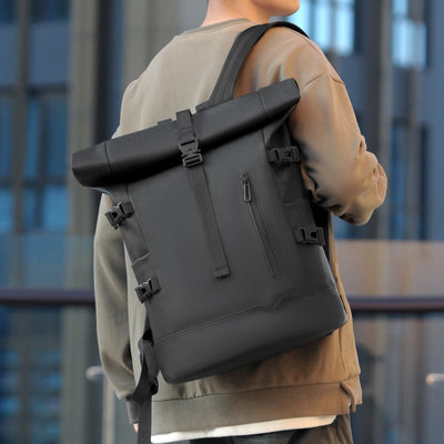 Volt | Geräumiger Rucksack für Herren Business Reisen 0
